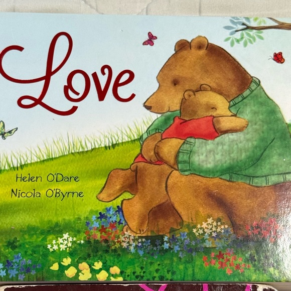 Children's Book Set with Colorful Covers. 4 books 📚 - Picture 8 of 11